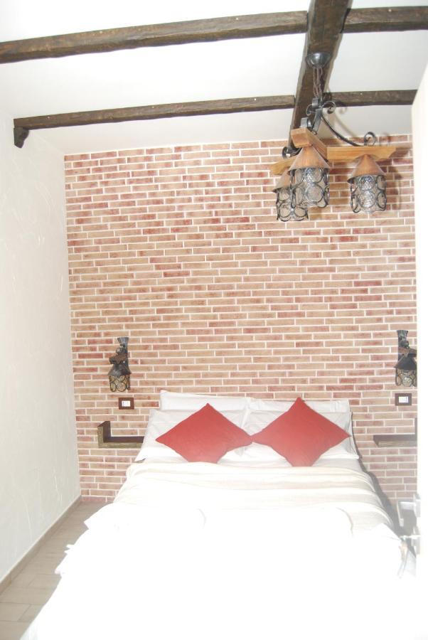 Bed and Breakfast Domus Florio - Humanitas Rozzano П'єве-Емануеле Екстер'єр фото