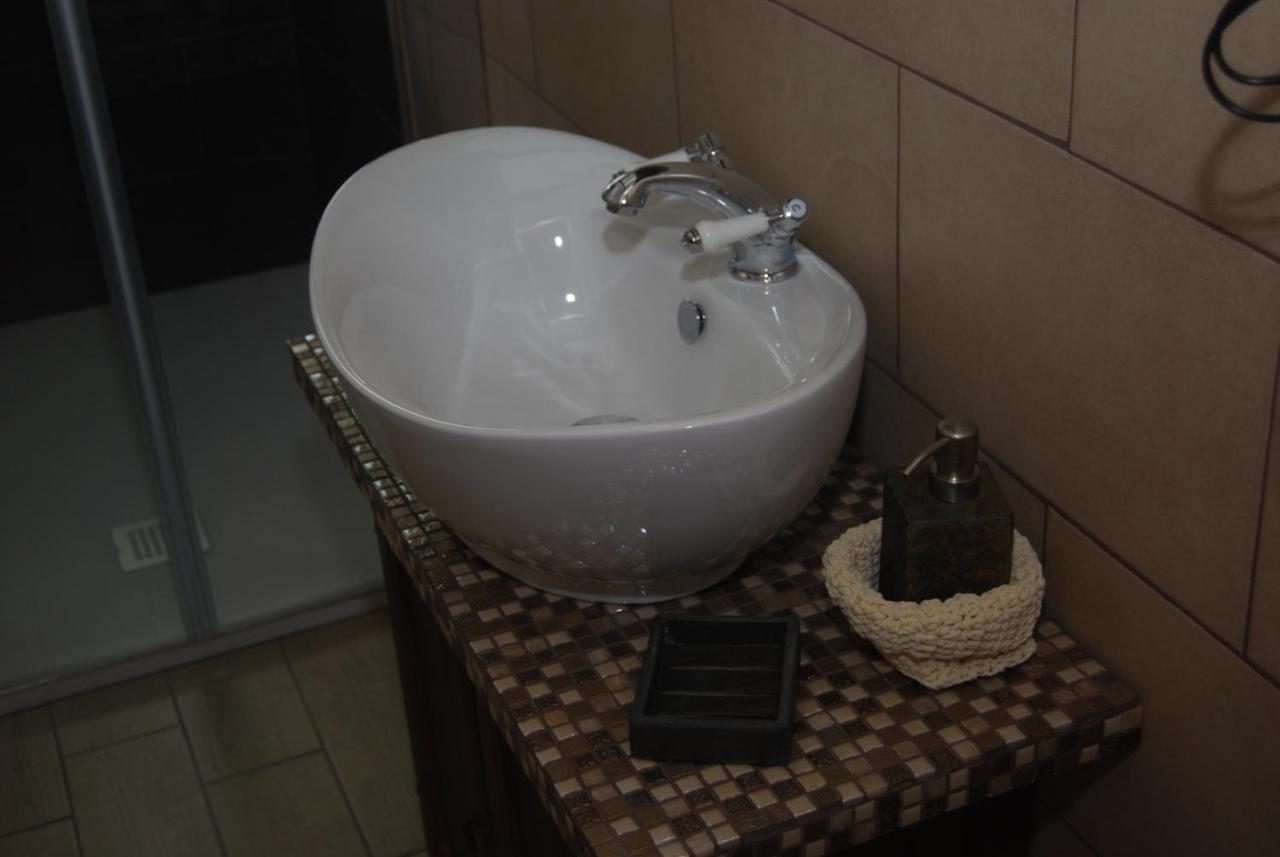 Bed and Breakfast Domus Florio - Humanitas Rozzano П'єве-Емануеле Екстер'єр фото