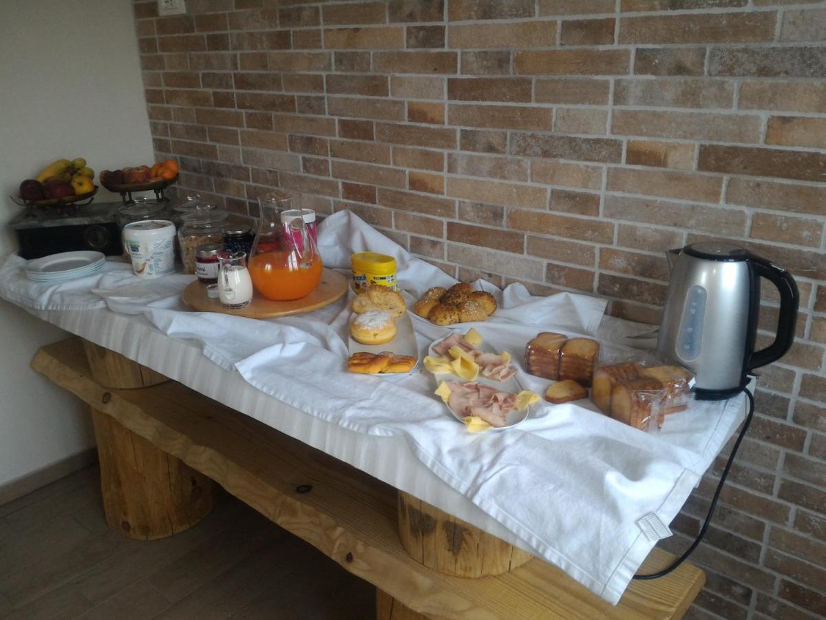 Bed and Breakfast Domus Florio - Humanitas Rozzano П'єве-Емануеле Екстер'єр фото